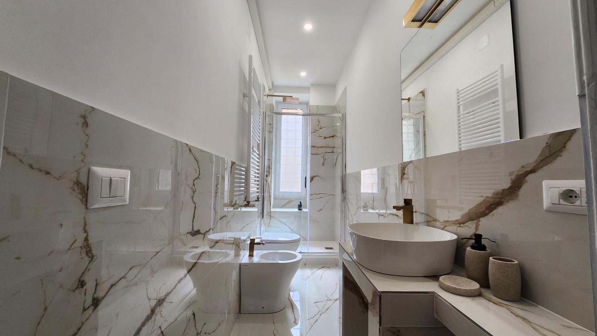 Amoe - Eleganza E Storia Nel Cuore Di Apartamento